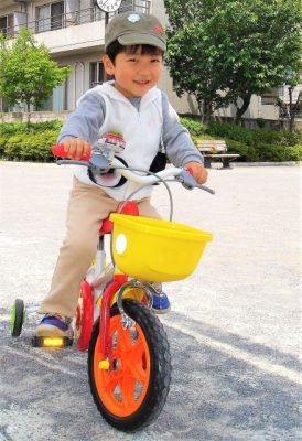 子供 おもちゃ 自転車 ４歳 男の子